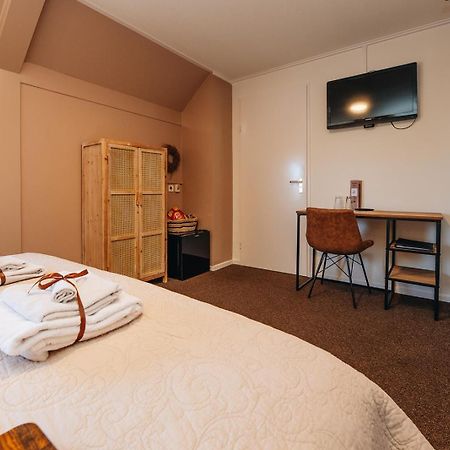 Maison Bellefleur B&B - Pension Renesse Exteriör bild